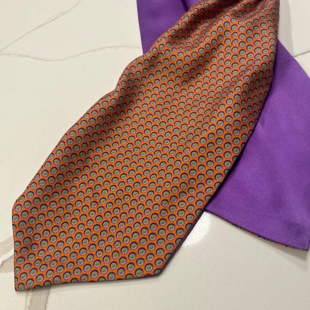 Paul Stuart Vibrant Purple Silk Accessory